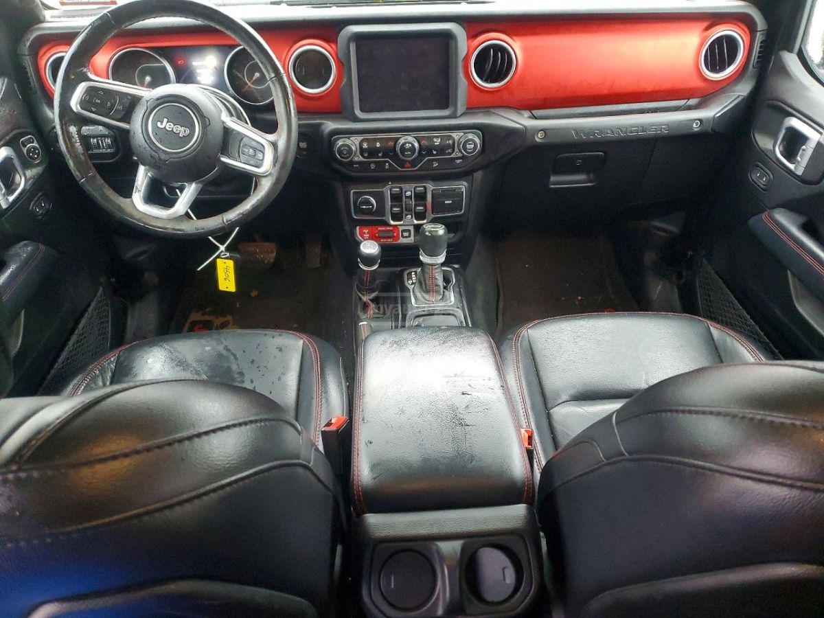 Jeep Wrangler - фото 8