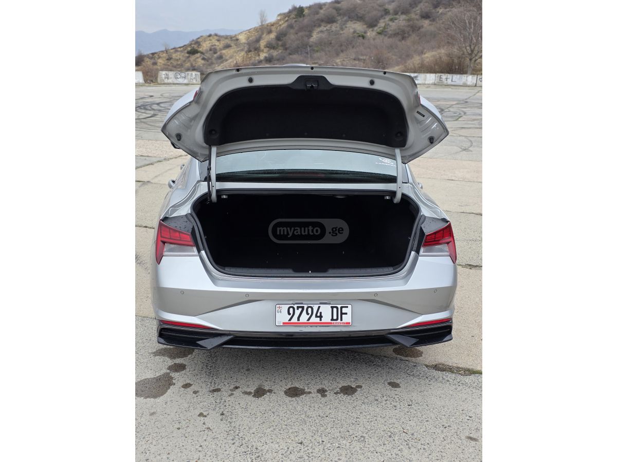 Hyundai Limited 4dr Sedan CVT — миниатюра 8