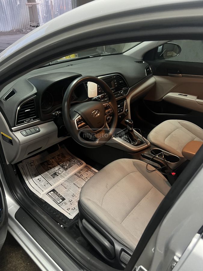 Hyundai Elantra - фото 5