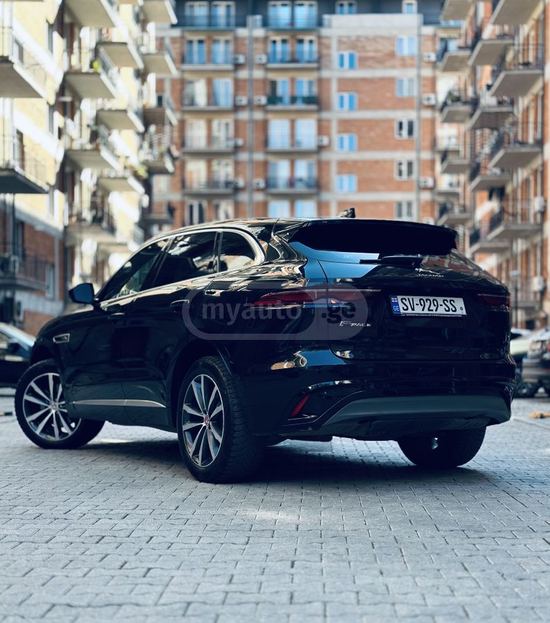 Jaguar F-Pace - фото 4