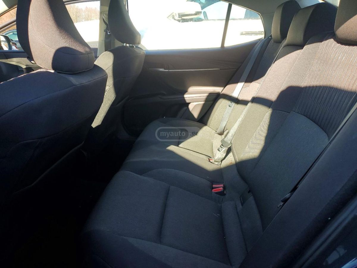 Toyota LE — миниатюра 10