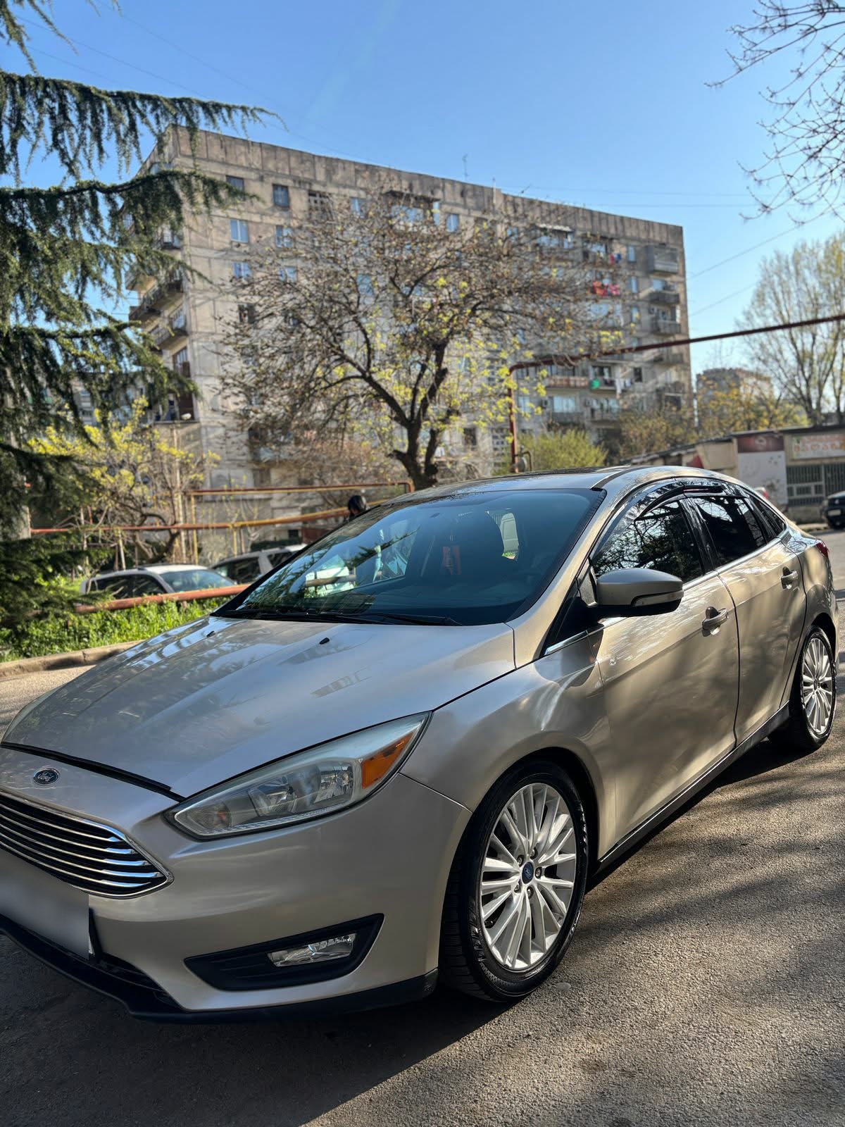 Ford Focus - фото 1