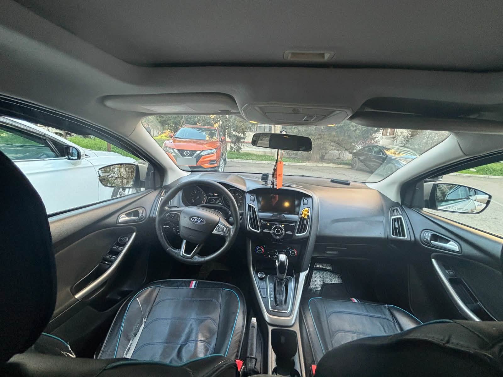 Ford Focus - фото 6