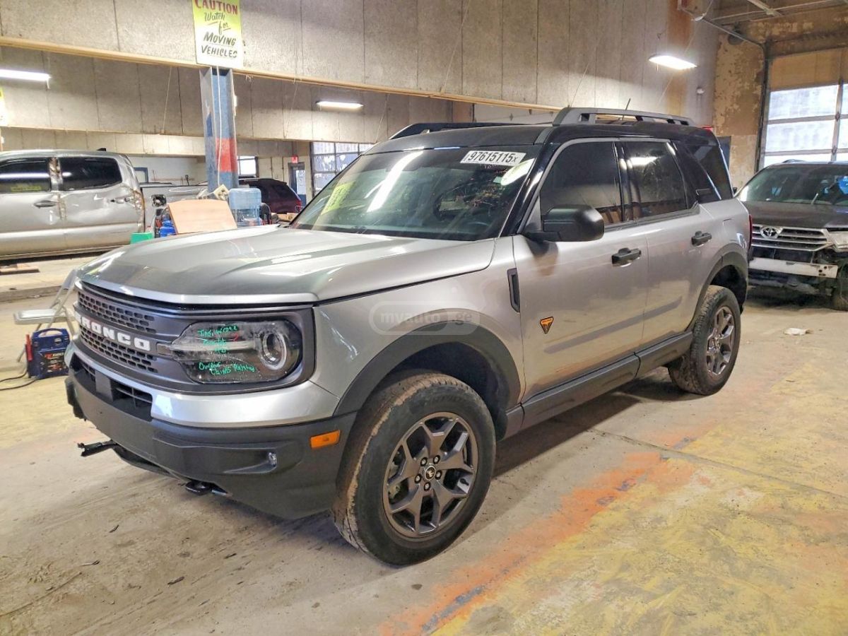 Ford Bronco Sport Badlands 4dr 4x4 Automatic 2023 — миниатюра 1