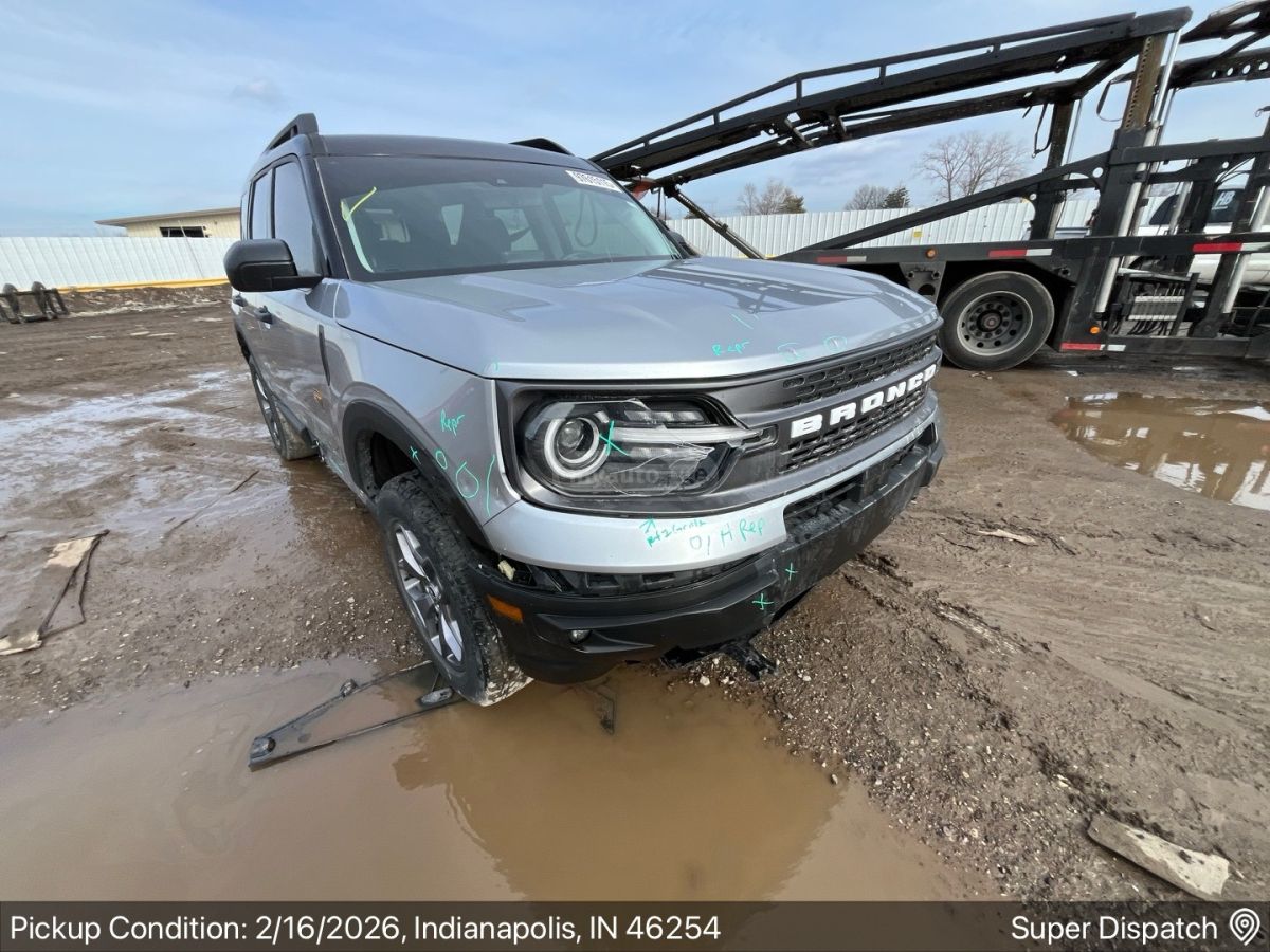 Ford Bronco Sport Badlands 4dr 4x4 Automatic 2023 — миниатюра 12