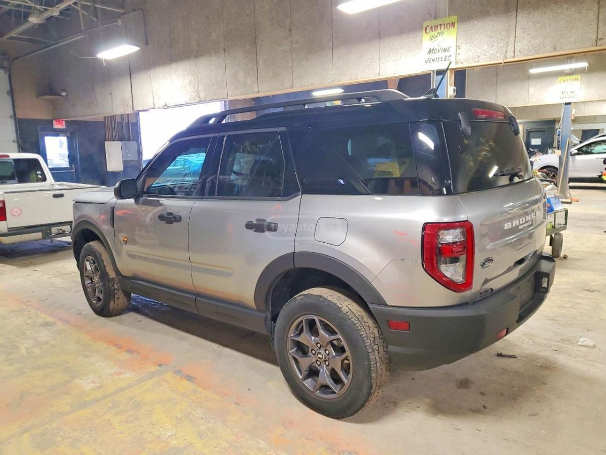 Ford Bronco Sport Badlands 4dr 4x4 Automatic 2023 — миниатюра 2