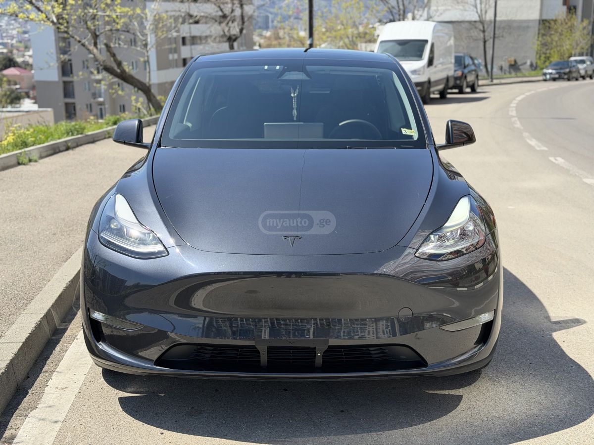 Tesla Model Y 2024 — фото 2 купить в Москве