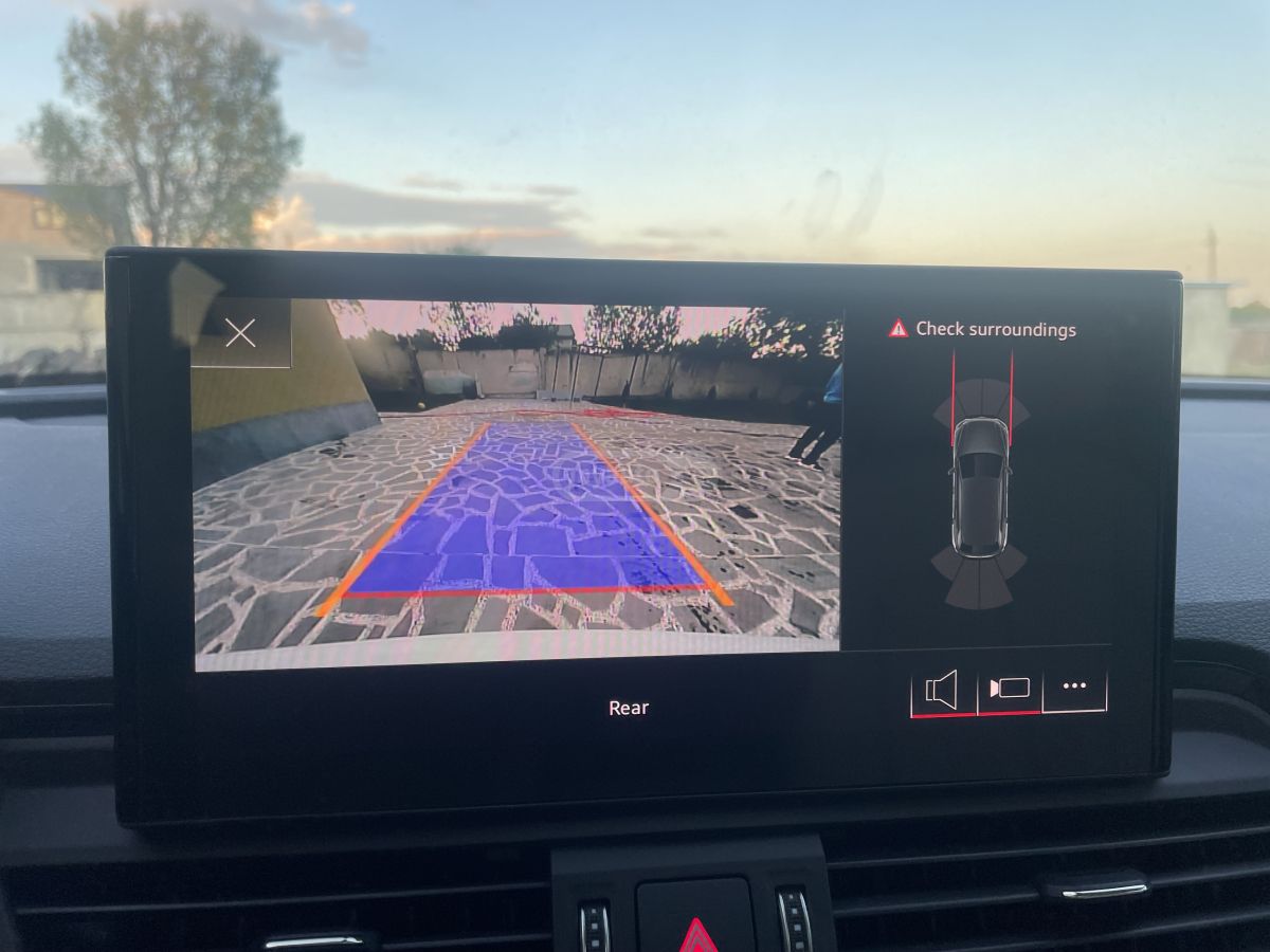 Audi Q5 - фото 14