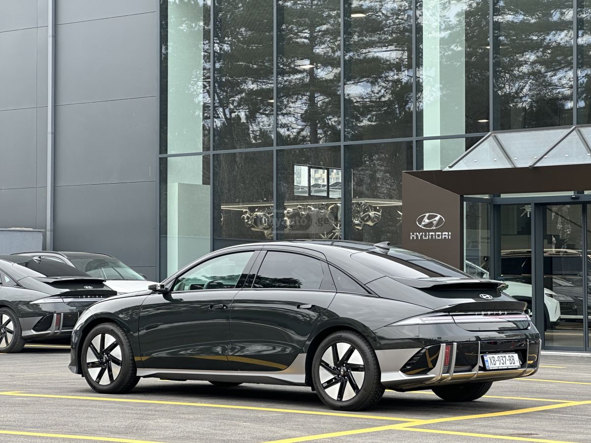Hyundai Ioniq 6 2023 — миниатюра 1