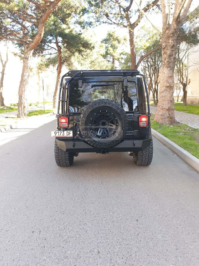 Jeep Wrangler - фото 12