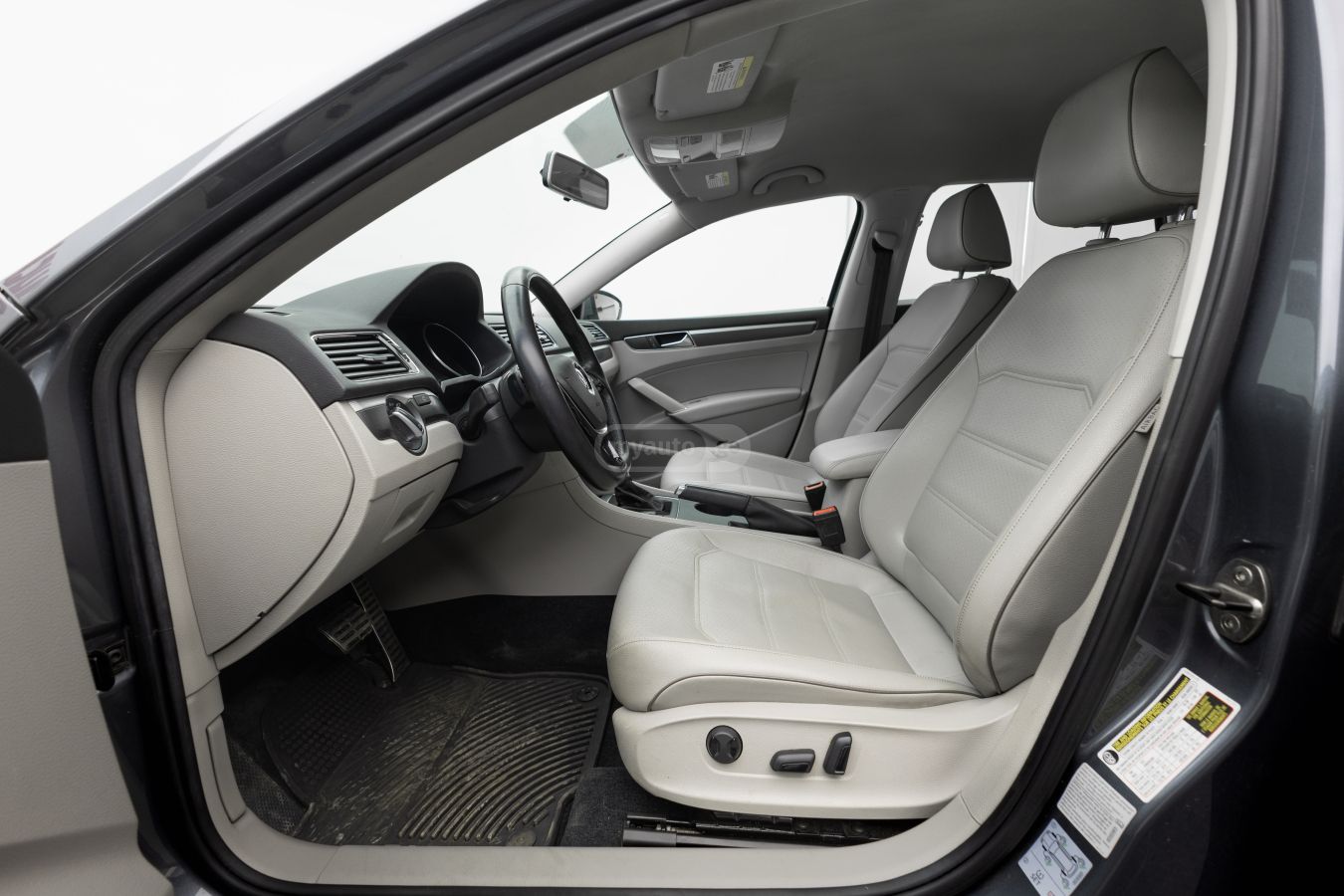 Volkswagen Passat - фото 10