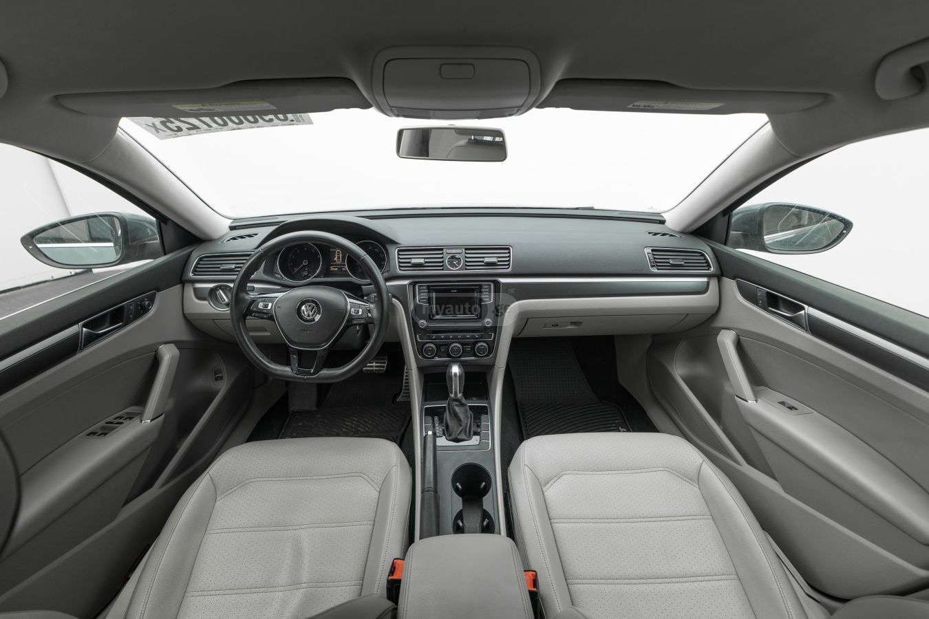 Volkswagen Passat - фото 9