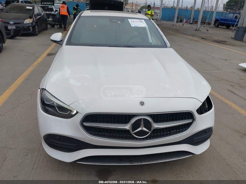 Mercedes-Benz C 300 2024 — миниатюра 12