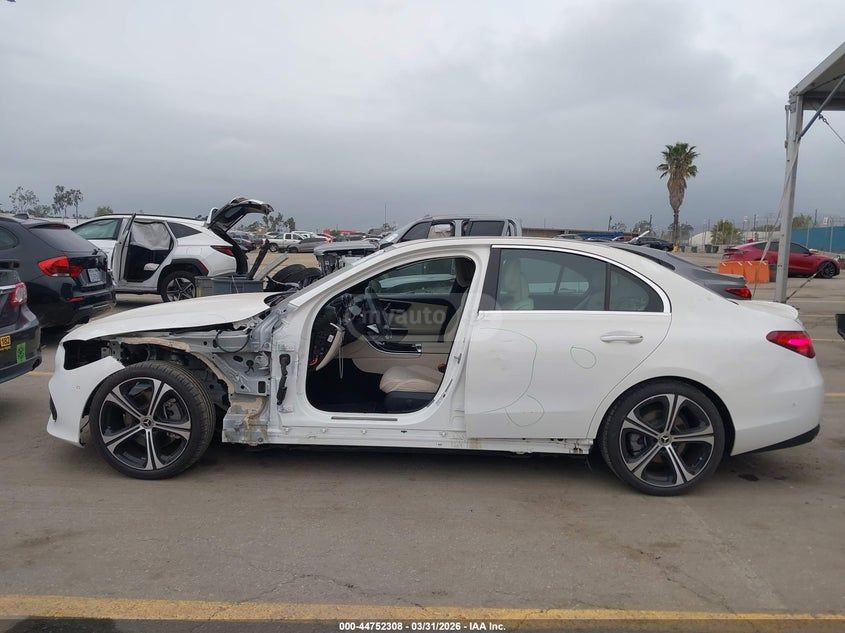 Mercedes-Benz C 300 2024 — миниатюра 14