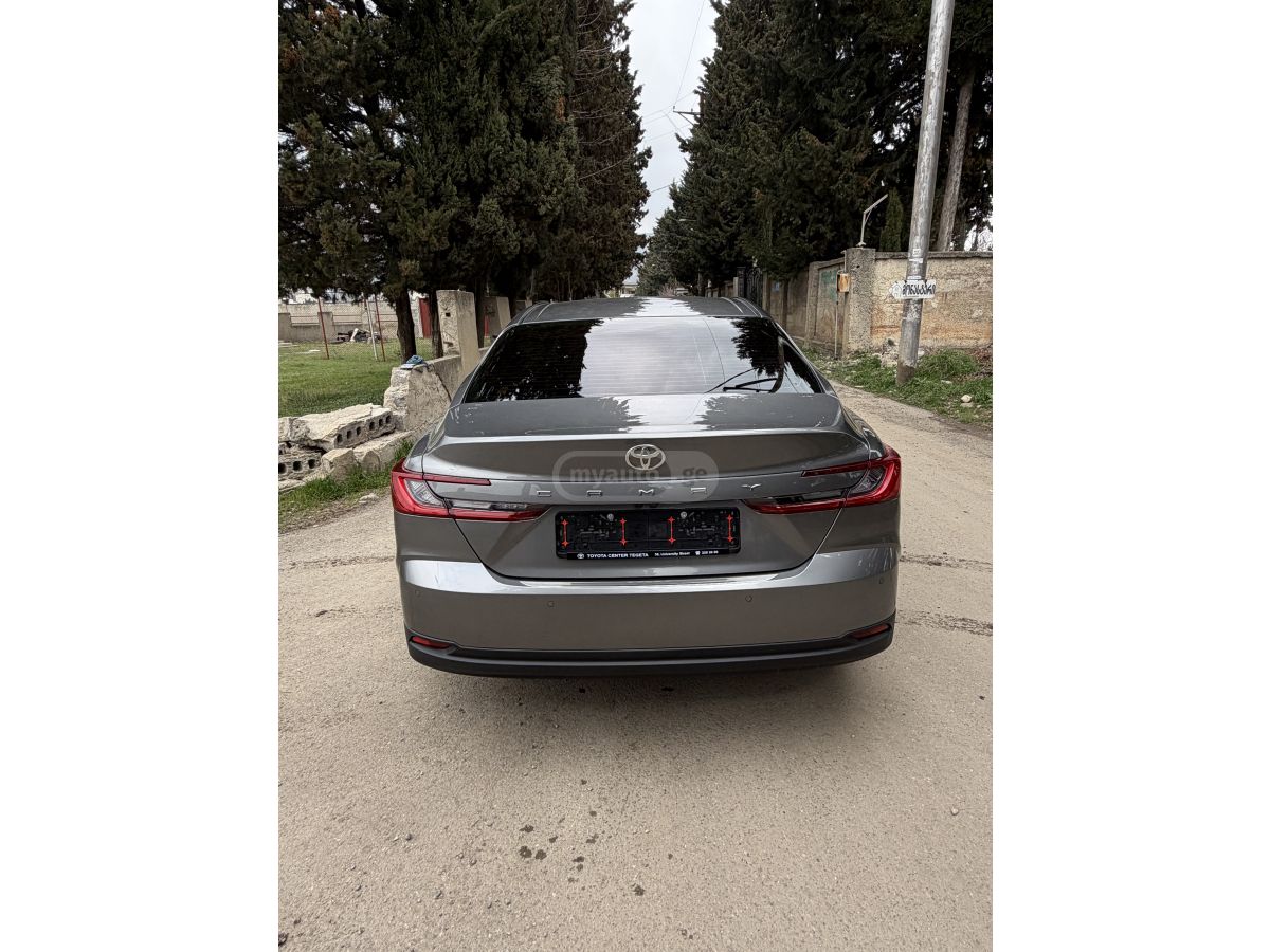 Toyota Camry - фото 4