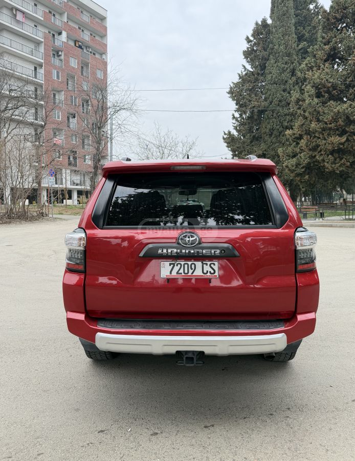 Toyota 4 Runner - фото 4