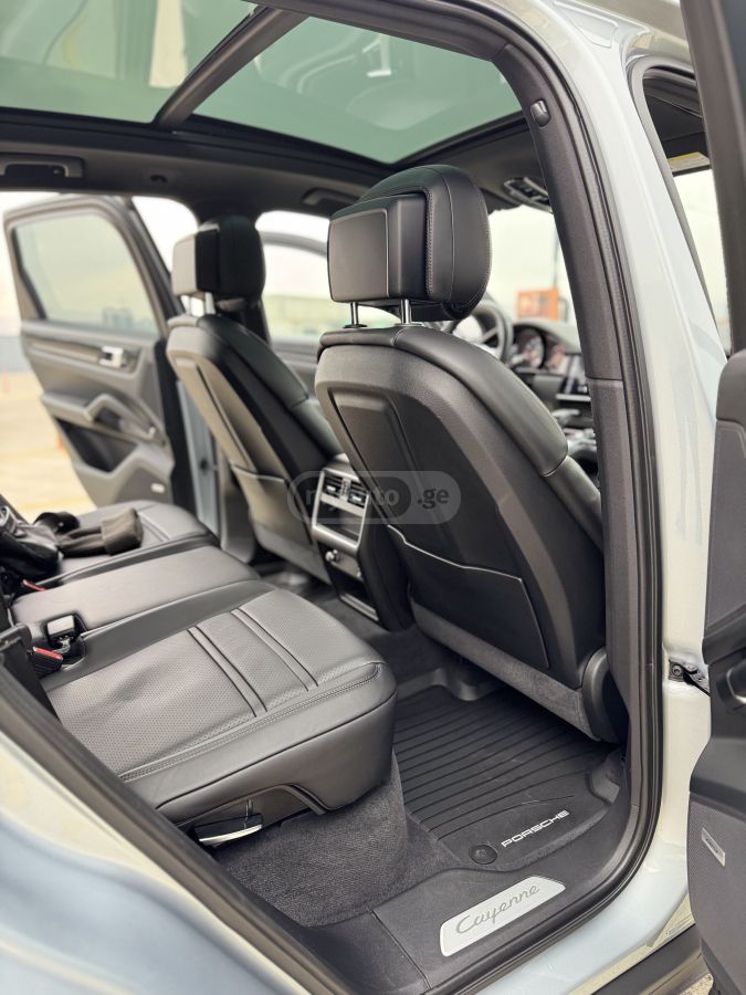 Porsche Cayenne - фото 10