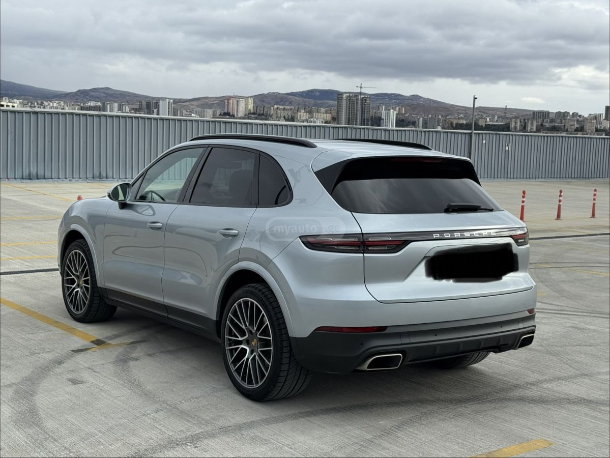 Porsche Cayenne - фото 7