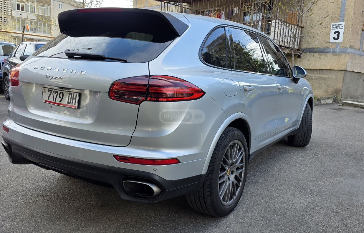 Porsche Cayenne - фото 3