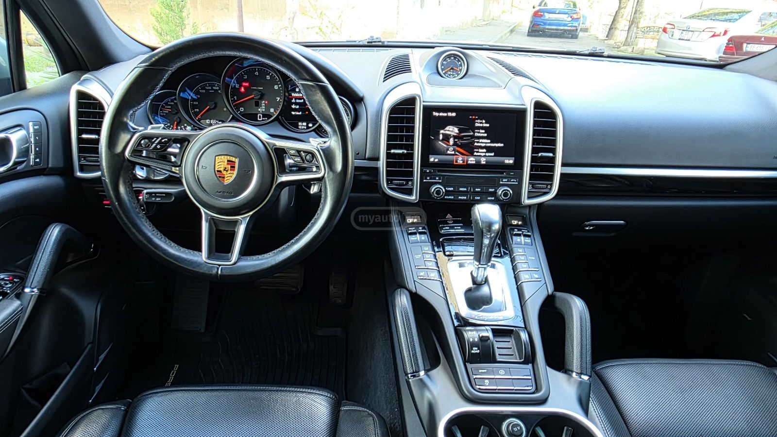 Porsche Cayenne - фото 5