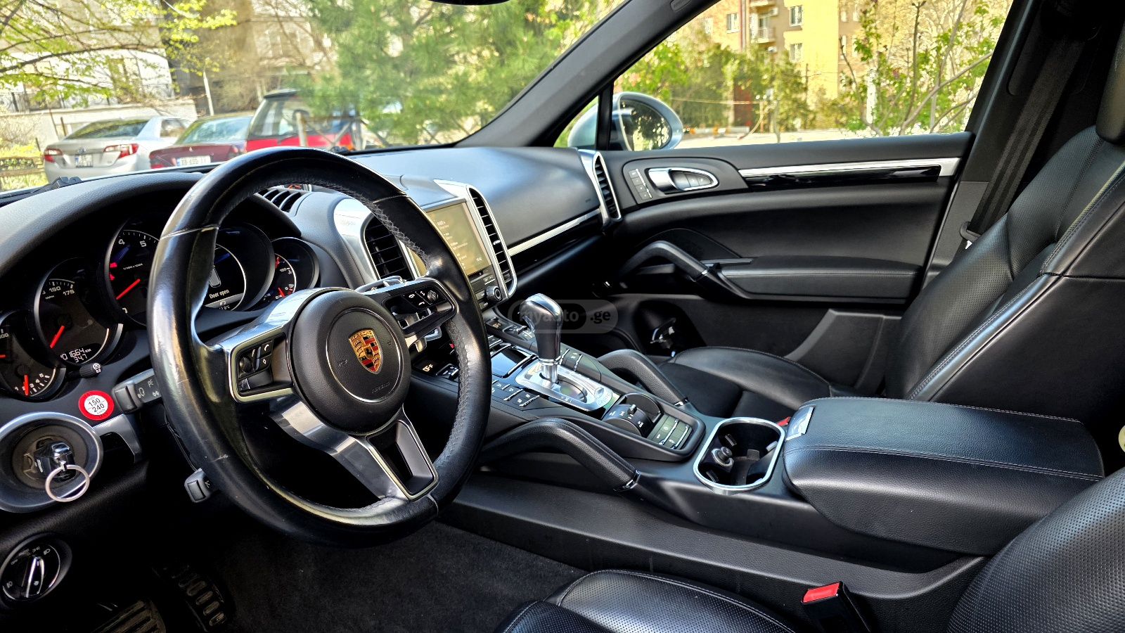 Porsche Cayenne - фото 6