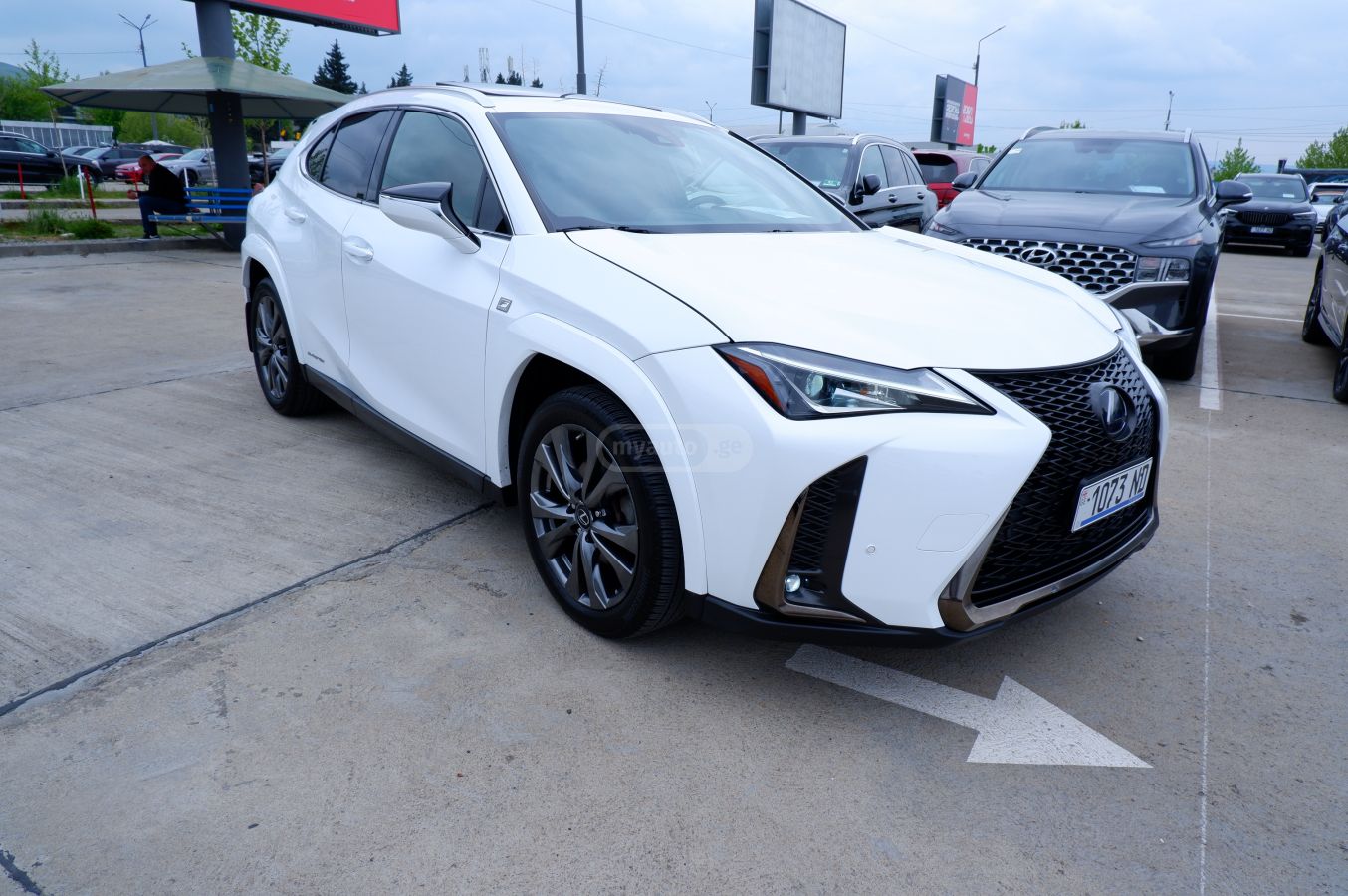 Lexus UX 250 h - фото 3