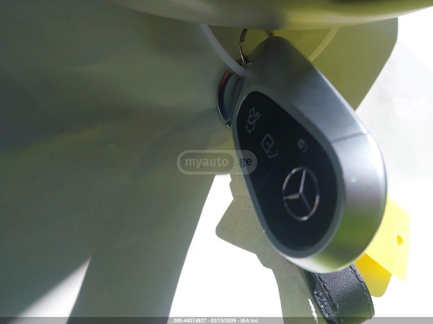 Mercedes-Benz EQS 450+ - фото 14