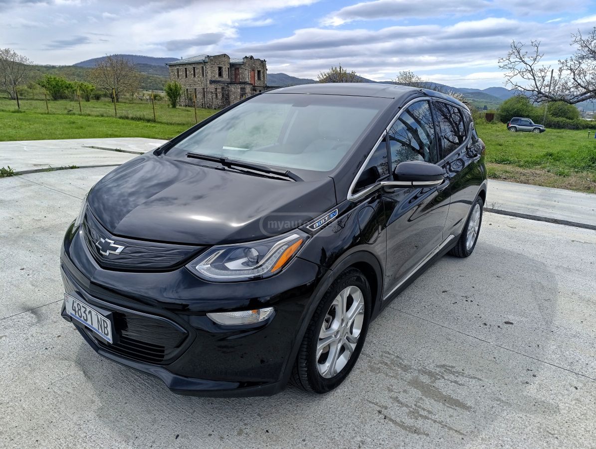 Chevrolet Bolt EV - фото 2