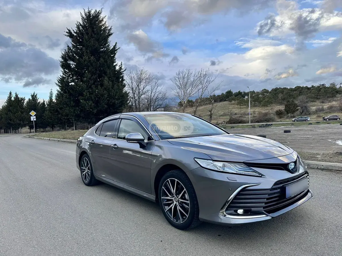 نمای دیگر Toyota 2021