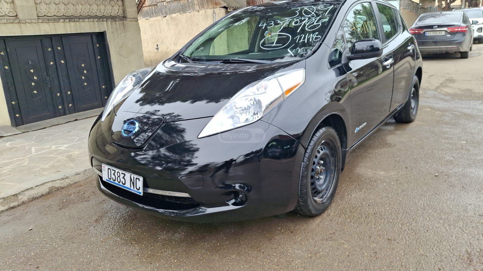 Nissan Leaf - фото 4
