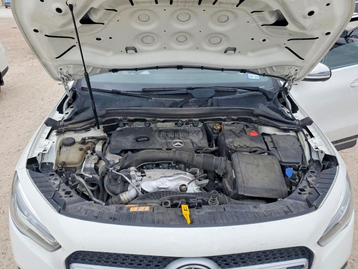 Mercedes-Benz GLA 250 - фото 14