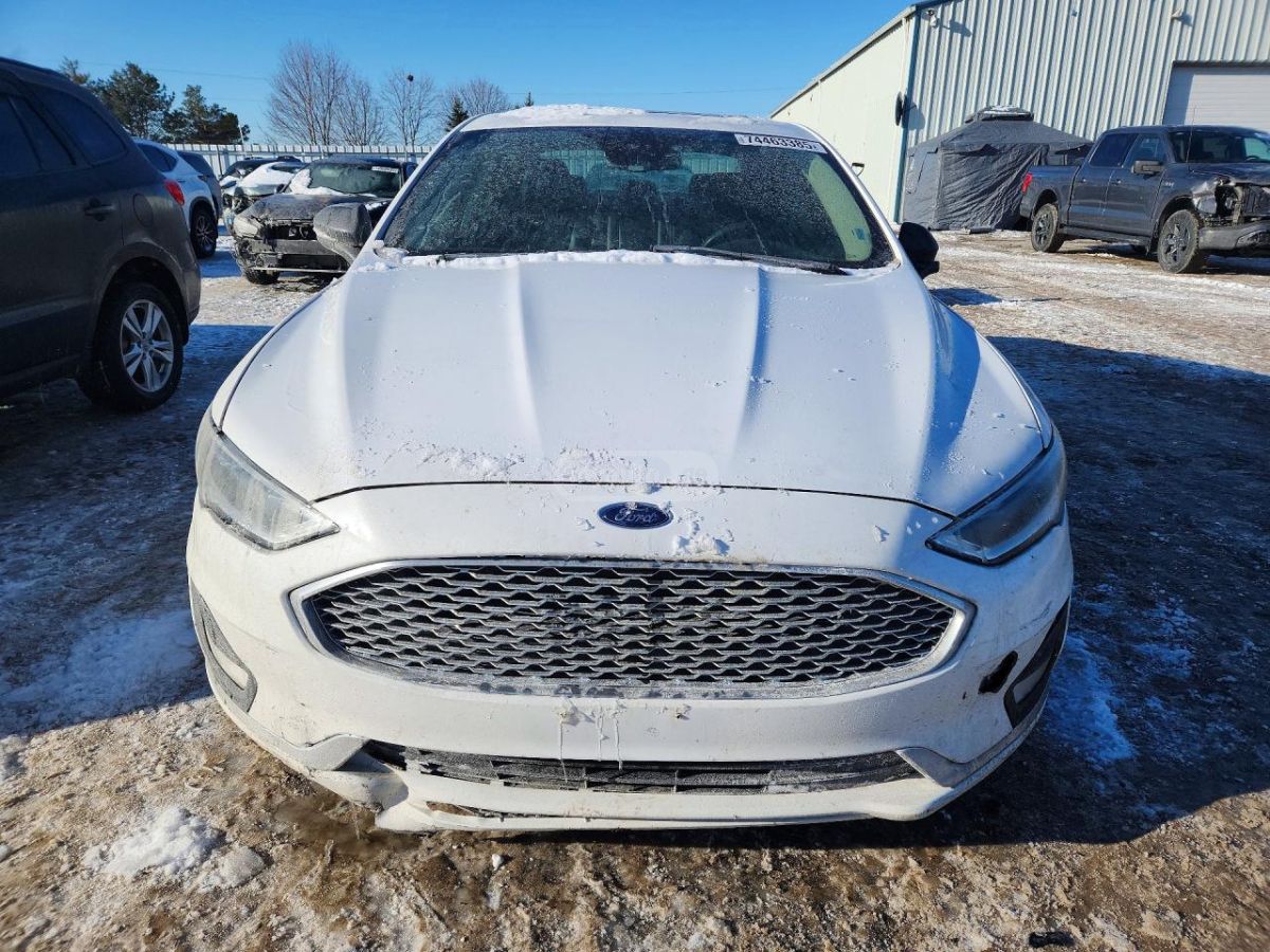 Ford Fusion - фото 5