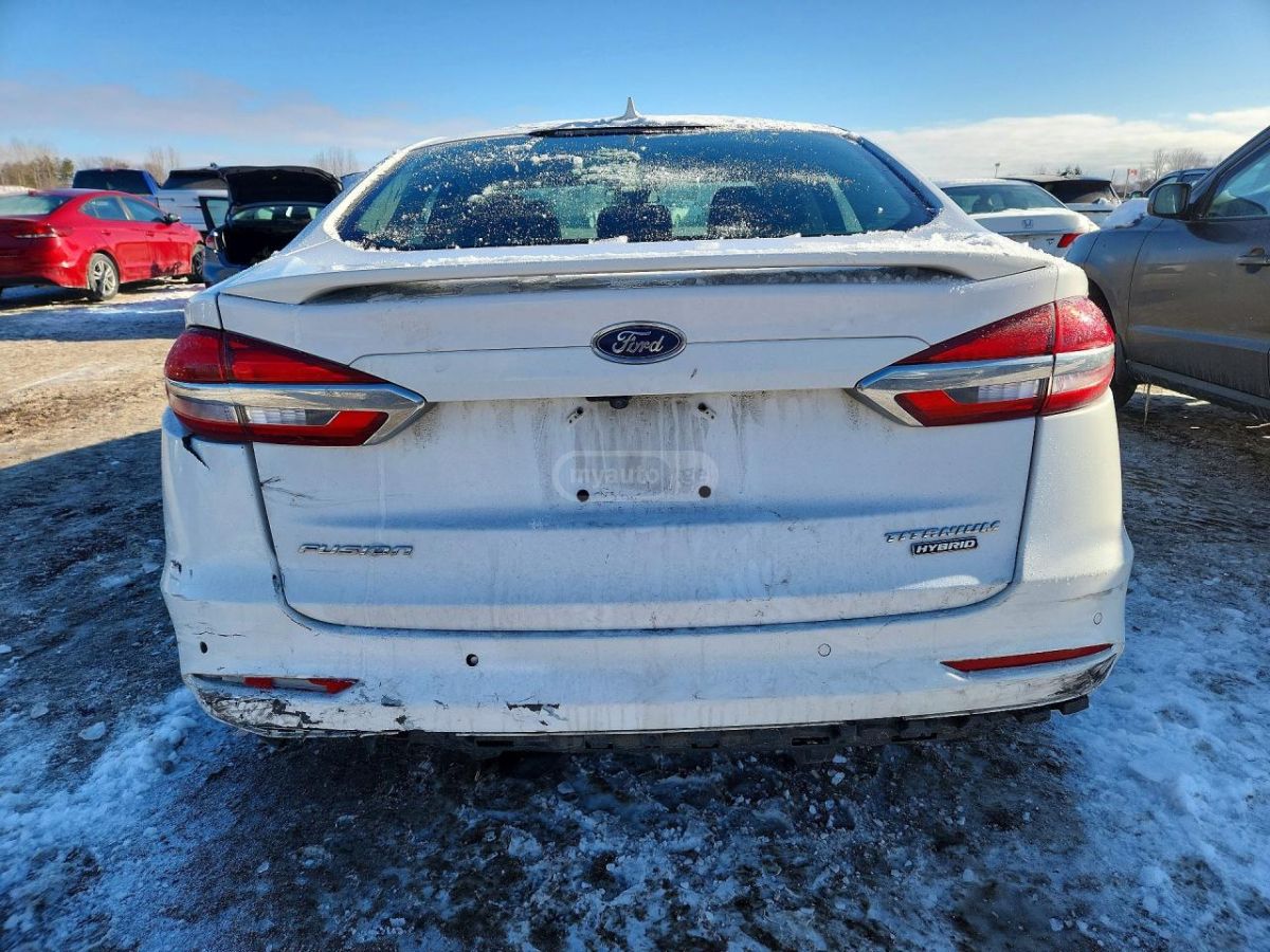 Ford Fusion - фото 6