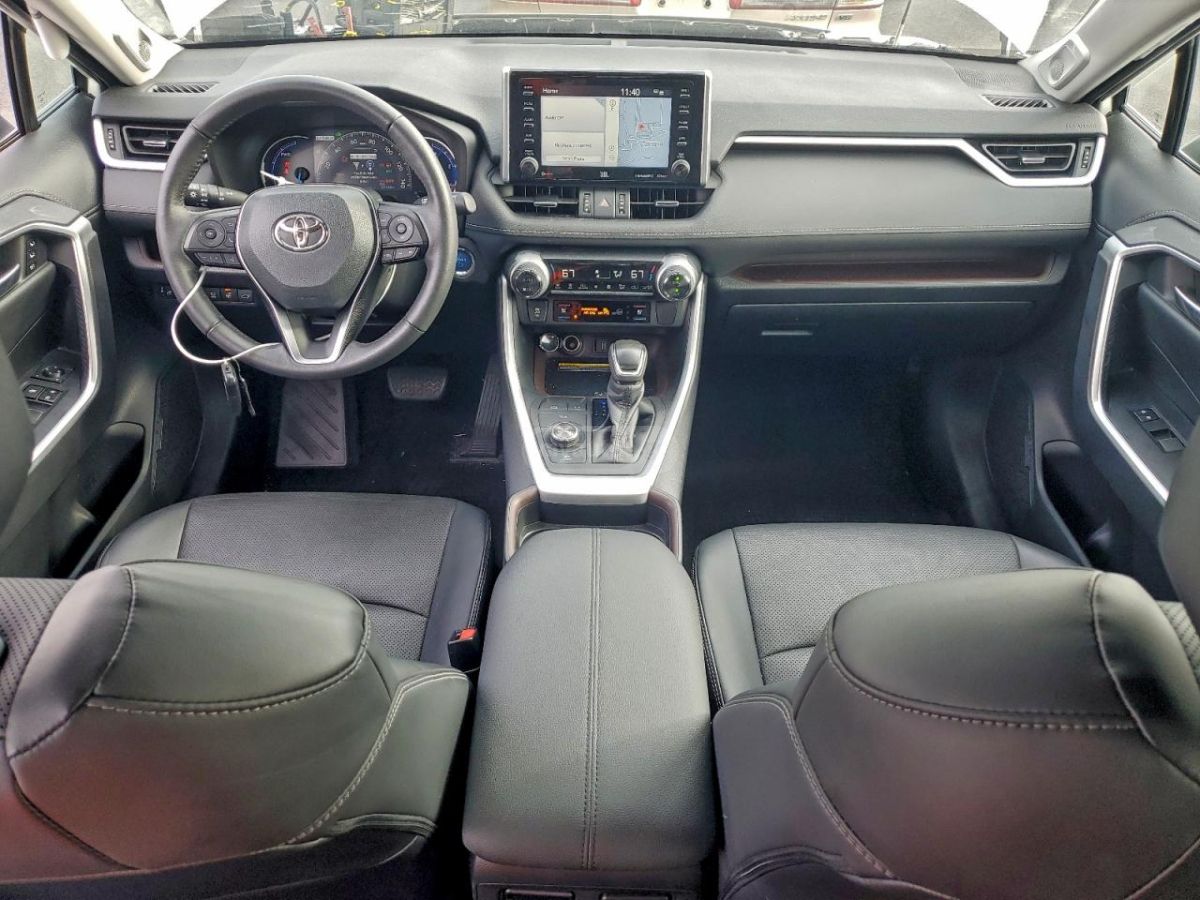 Toyota RAV 4 - фото 8