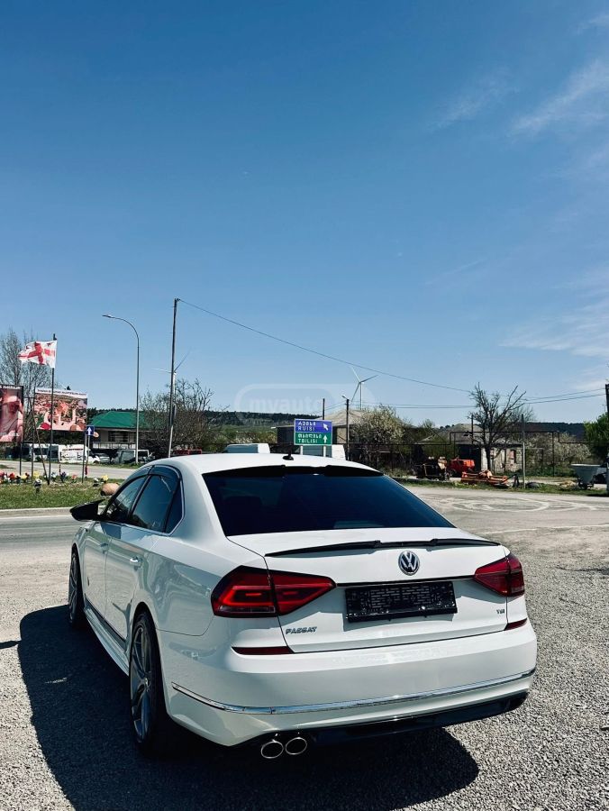 Volkswagen Passat - фото 2