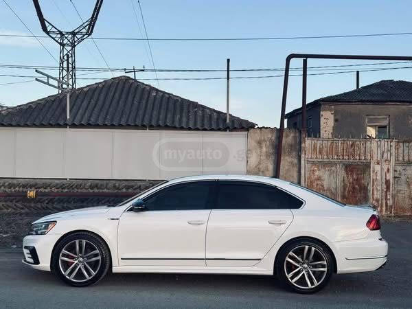 Volkswagen Passat - фото 3