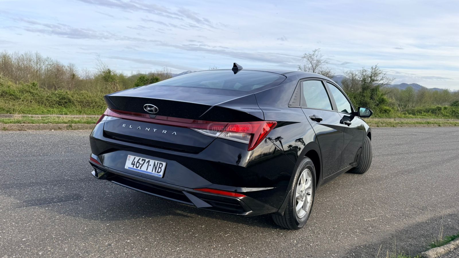 Hyundai Elantra - фото 5