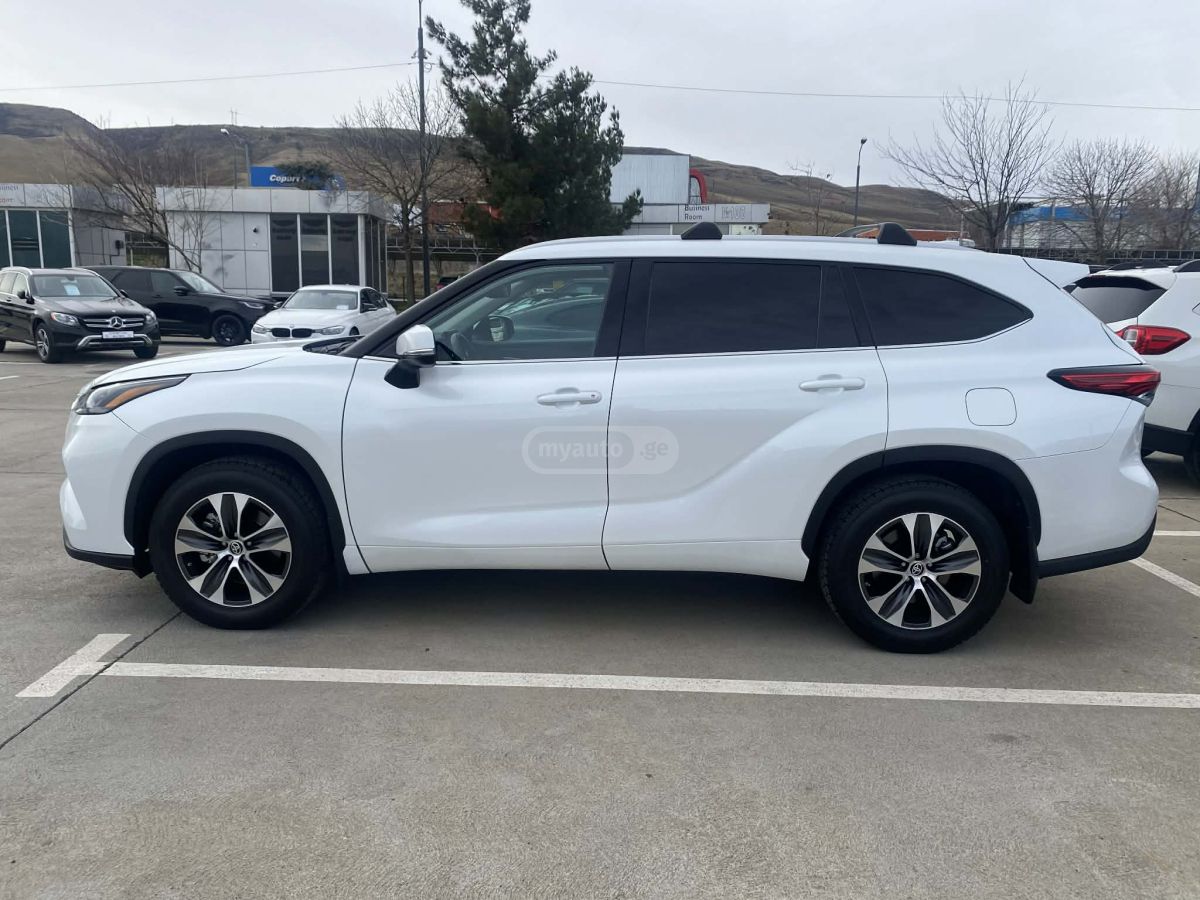 Toyota XLE 4dr All-Wheel Drive Automa — миниатюра 1