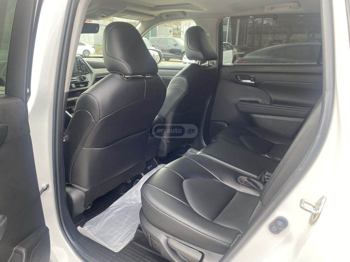 Toyota XLE 4dr All-Wheel Drive Automa — миниатюра 10