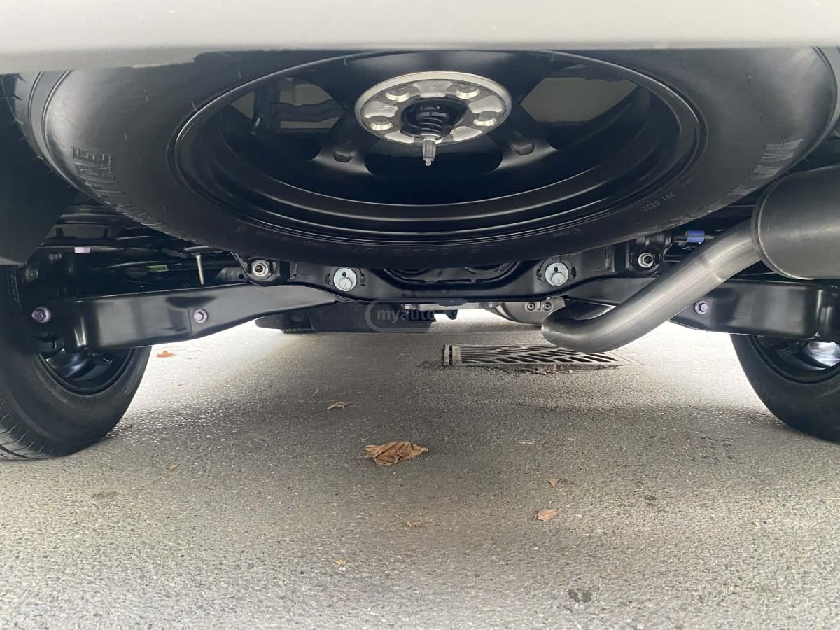 Toyota XLE 4dr All-Wheel Drive Automa — миниатюра 13