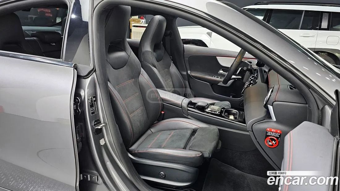 Mercedes-Benz CLA 45 AMG 2022 — миниатюра 10