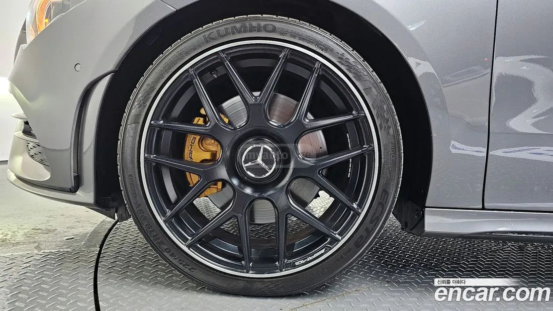 Mercedes-Benz CLA 45 AMG 2022 — миниатюра 5