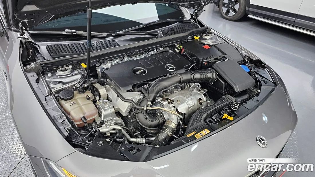 Mercedes-Benz CLA 45 AMG 2022 — миниатюра 6