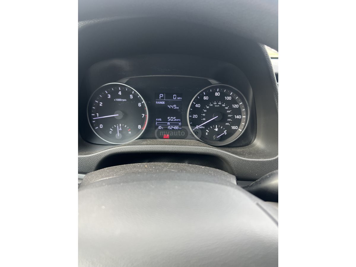 Hyundai Elantra - фото 6