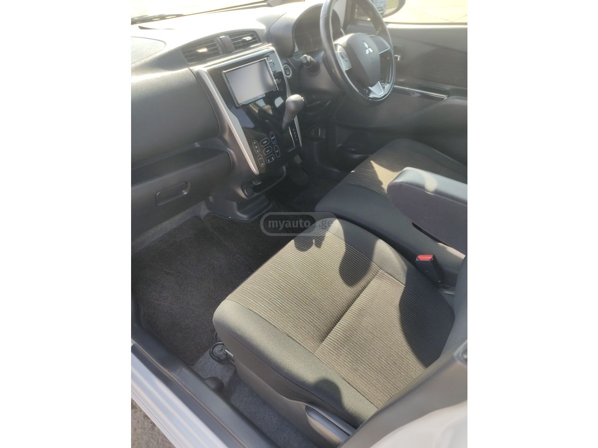 Mitsubishi EK Wagon - фото 10