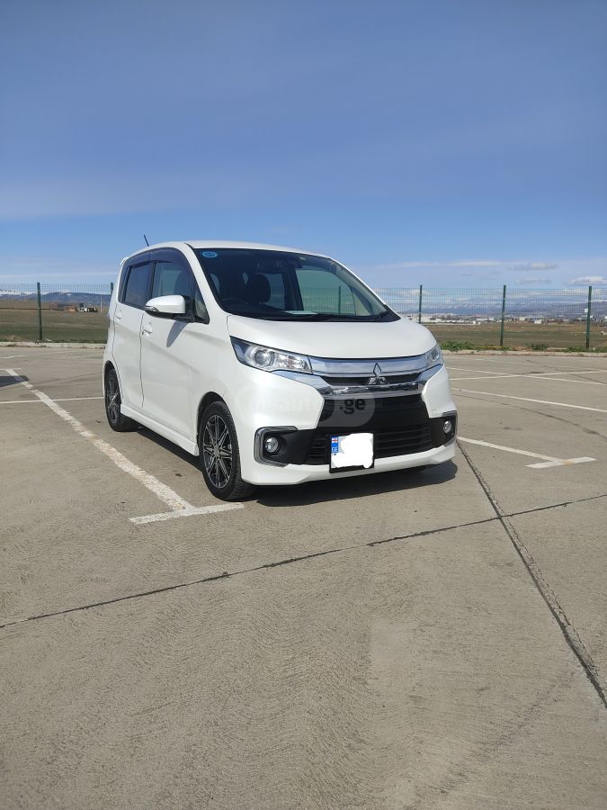 Mitsubishi EK Wagon - фото 2