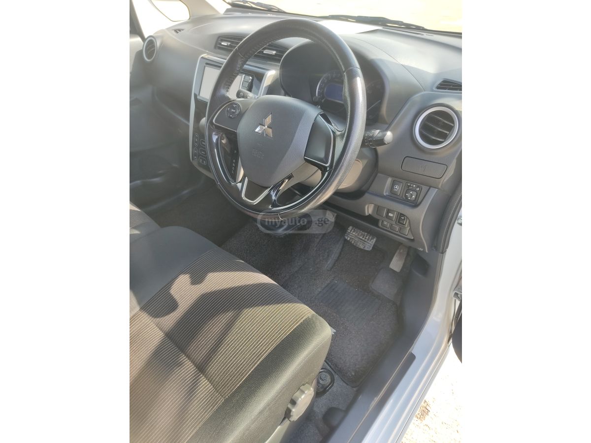 Mitsubishi EK Wagon - фото 8