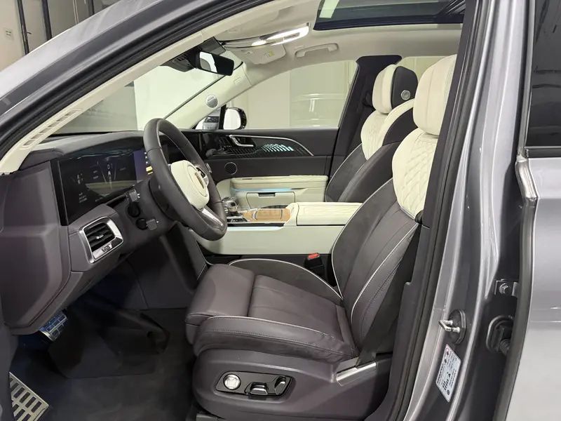 Hongqi E-HS9 - фото 9