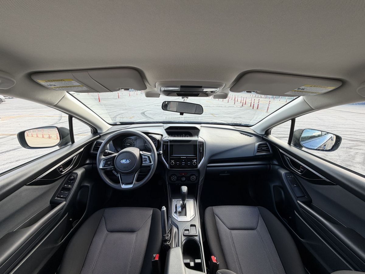 Subaru Base 4dr All-Wheel Drive Sedan — миниатюра 9