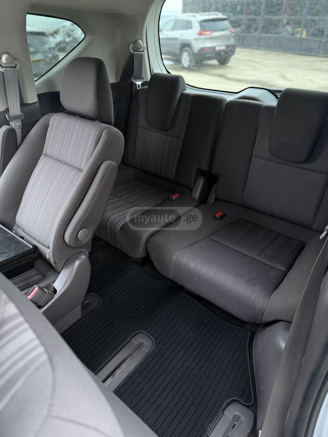 Honda Freed - фото 13